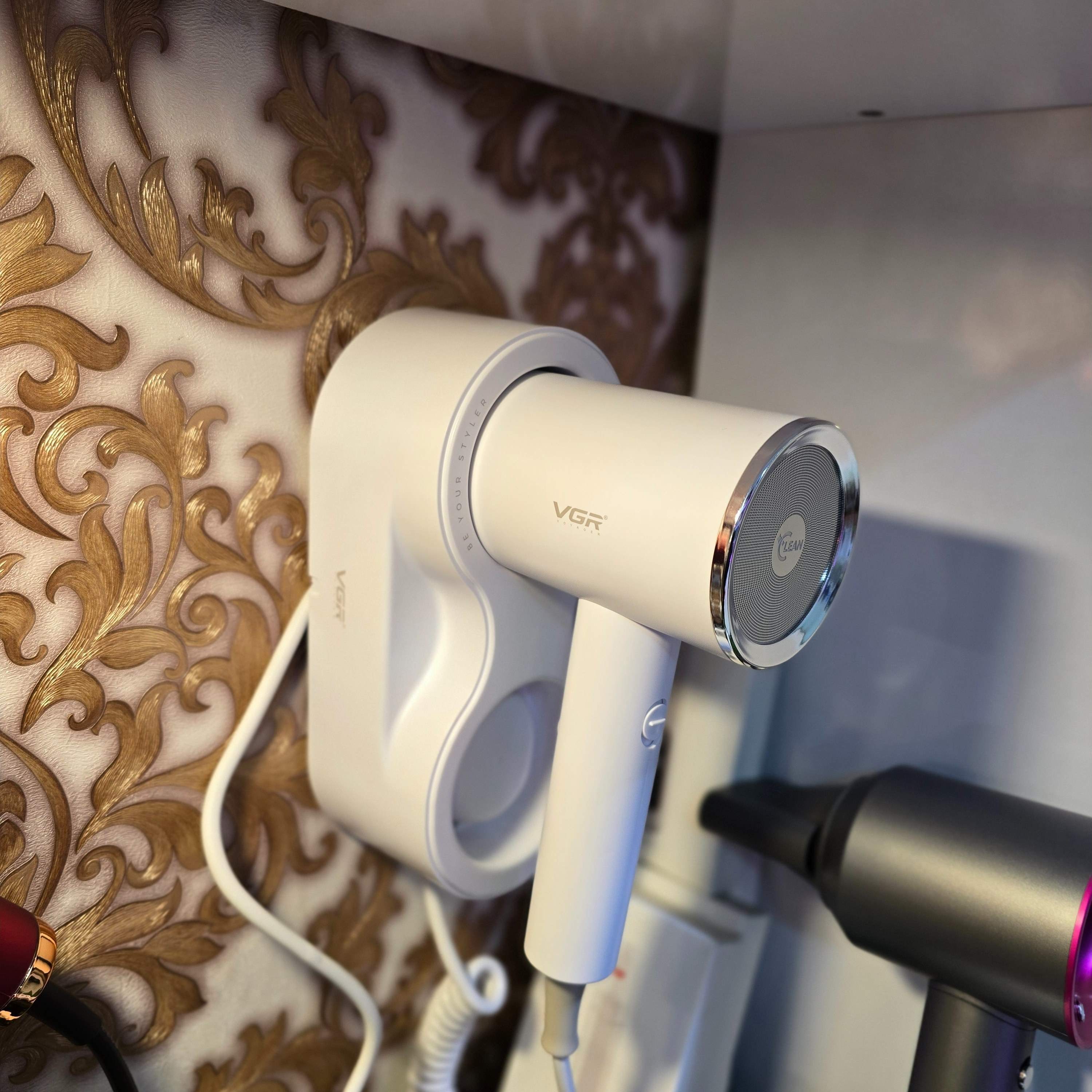 سشوار وی جی آر مدل VGR-V407